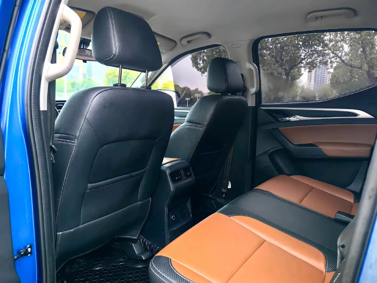 2021 MAXUS T70 2.0T 163HP L4 6AT,autocango,china used car exporter,china ev exporter,chinese used car exporter,chinese used ev exporter