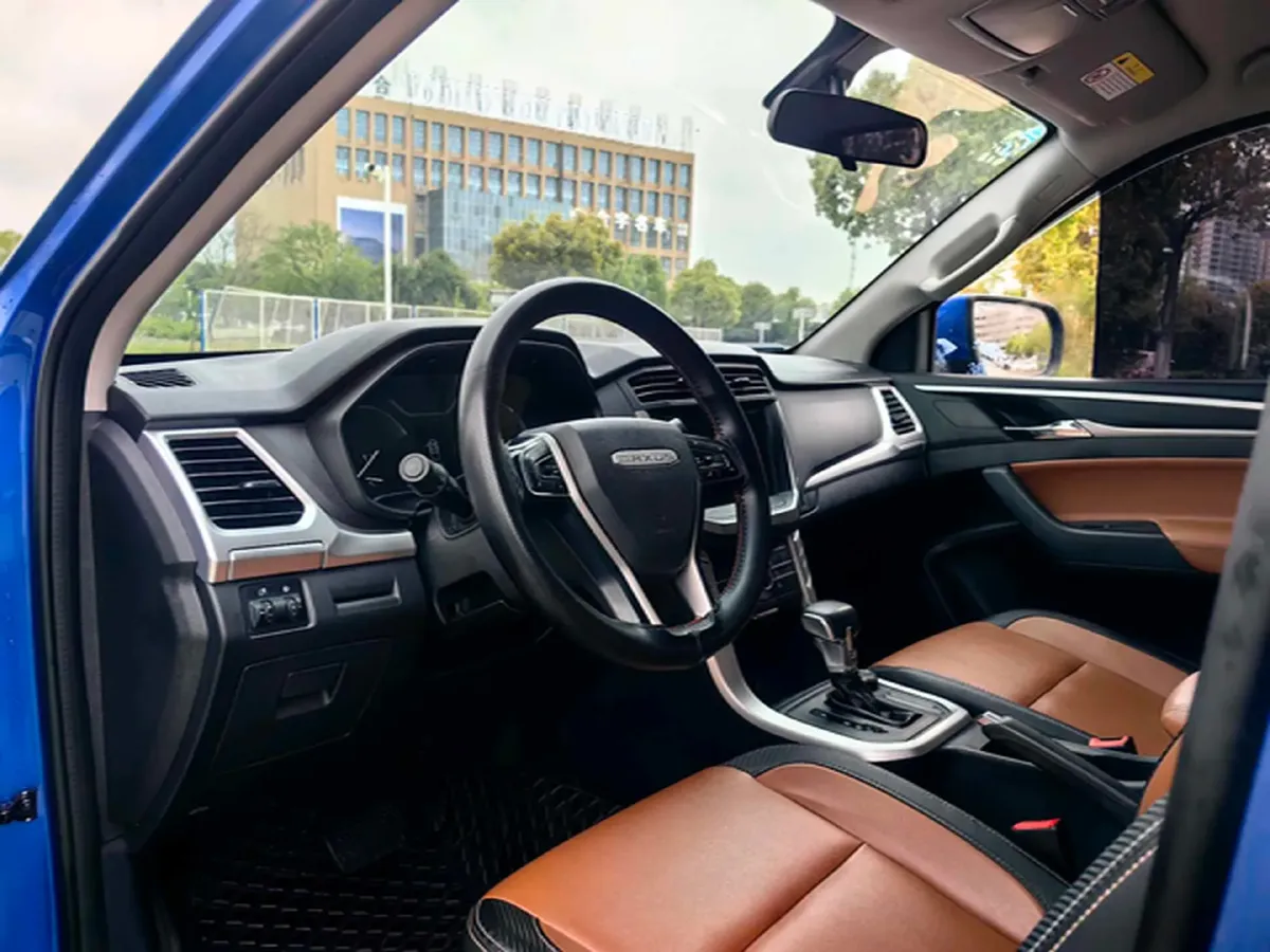 2021 MAXUS T70 2.0T 163HP L4 6AT,autocango,china used car exporter,china ev exporter,chinese used car exporter,chinese used ev exporter