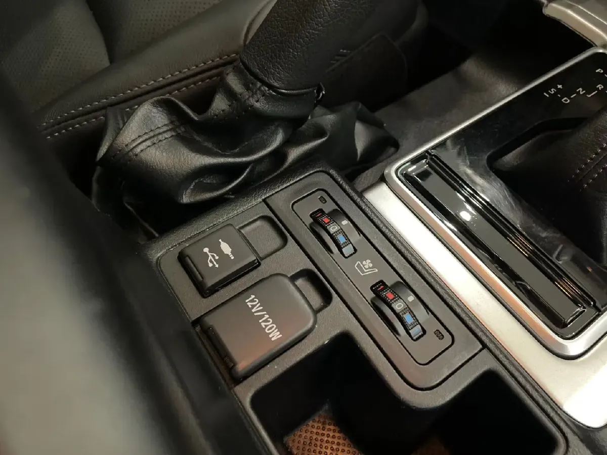 2018 Toyota Land Cruiser Prado 3.5L 280HP V6 6AT,autocango,china used car exporter,china ev exporter,chinese used car exporter,chinese used ev exporter