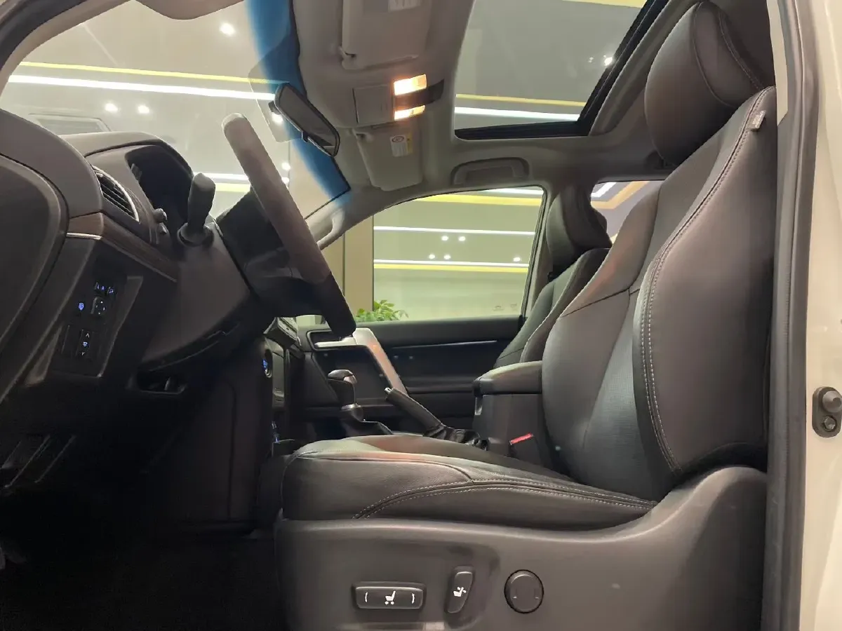 2018 Toyota Land Cruiser Prado 3.5L 280HP V6 6AT,autocango,china used car exporter,china ev exporter,chinese used car exporter,chinese used ev exporter