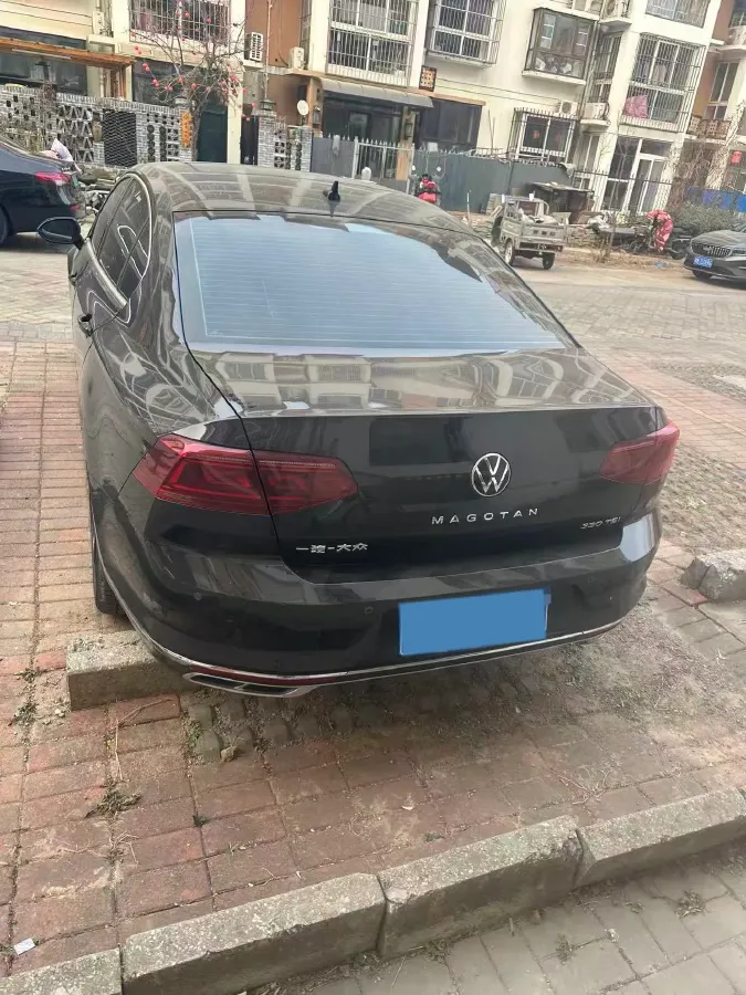 2025 Volkswagen Magotan 2.0T 186HP L4 7DCT,autocango,china used car exporter,china ev exporter,chinese used car exporter,chinese used ev exporter