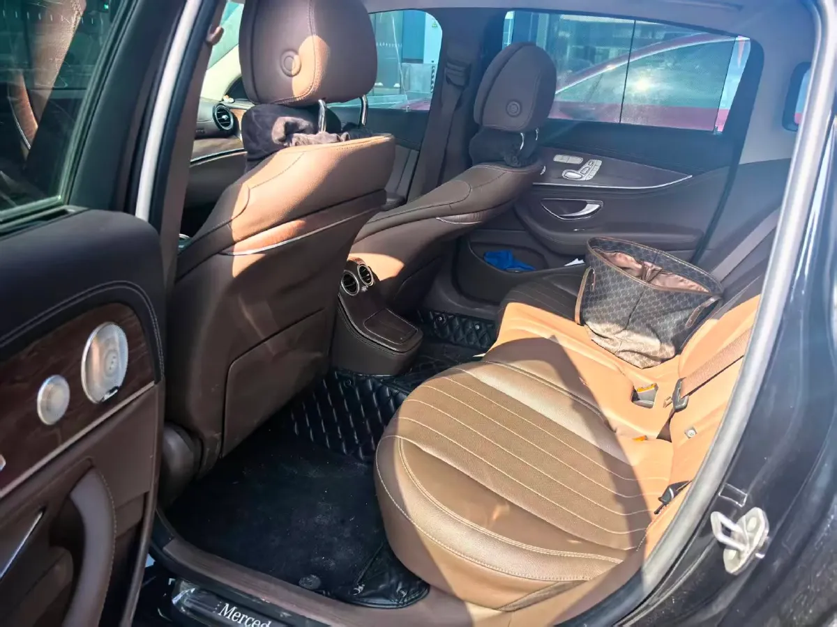2023 Mercedes-Benz E Class 2.0T 258HP L4 9AT,autocango,china used car exporter,china ev exporter,chinese used car exporter,chinese used ev exporter