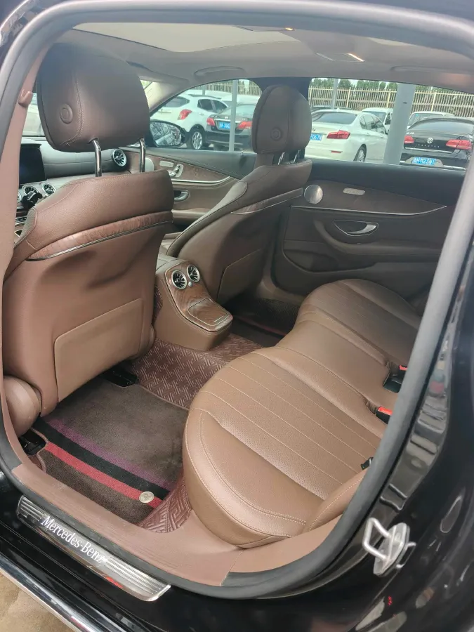 2021 Mercedes-Benz E Class 2.0T 258HP L4 9AT,autocango,china used car exporter,china ev exporter,chinese used car exporter,chinese used ev exporter