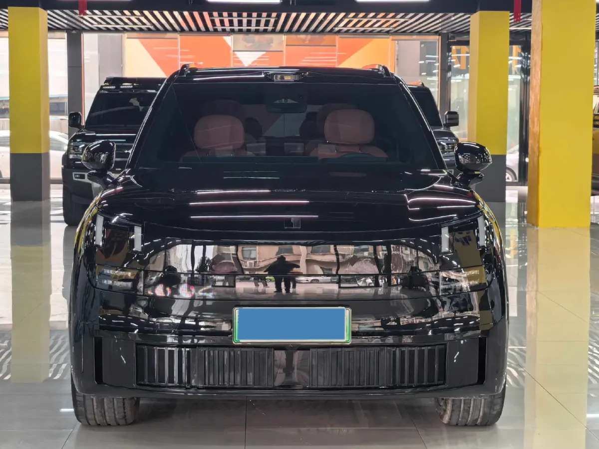 2025 LYNK&CO 900 1.5T 190HP L4 3DHT PHEV 43.3KWH,autocango,china used car exporter,china ev exporter,chinese used car exporter,chinese used ev exporter
