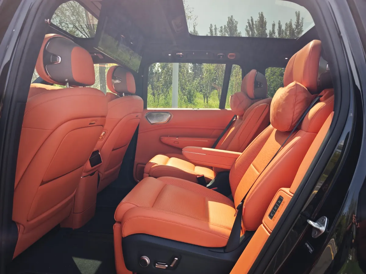 2025 LYNK&CO 900 1.5T 190HP L4 3DHT PHEV 43.3KWH,autocango,china used car exporter,china ev exporter,chinese used car exporter,chinese used ev exporter