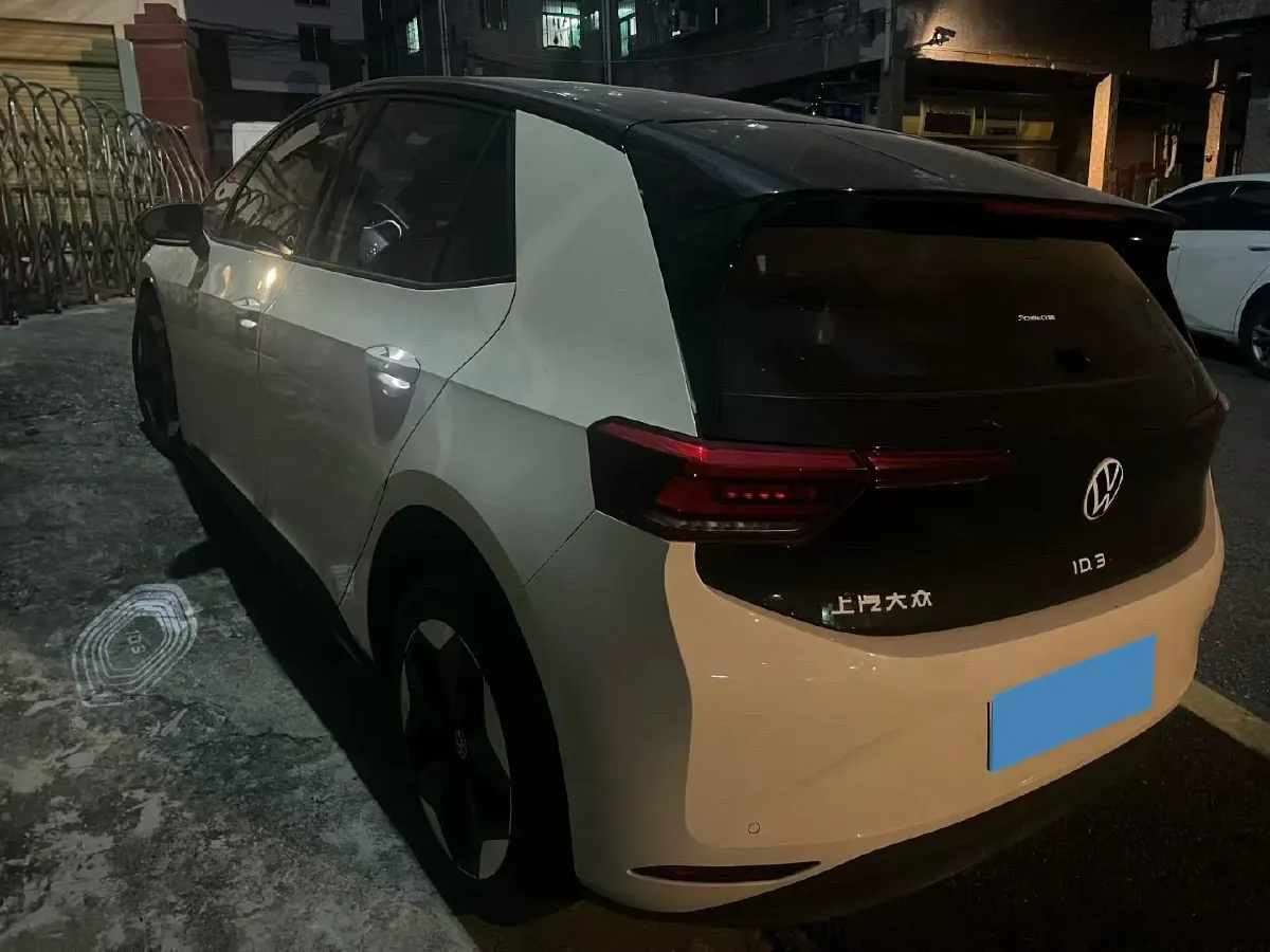2025 Volkswagen ID.3 BEV 53.6KWH,autocango,china used car exporter,china ev exporter,chinese used car exporter,chinese used ev exporter