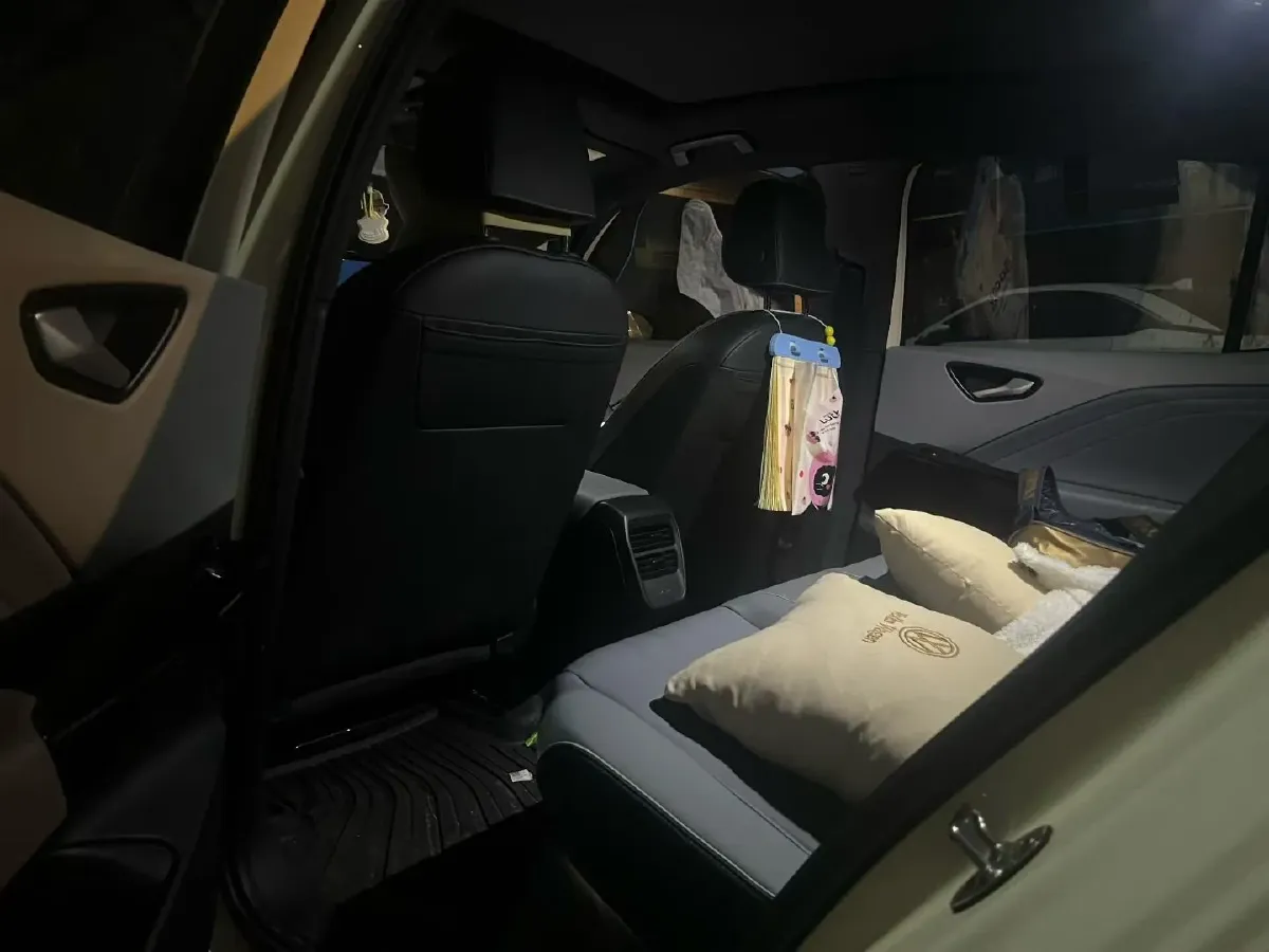 2025 Volkswagen ID.3 BEV 53.6KWH,autocango,china used car exporter,china ev exporter,chinese used car exporter,chinese used ev exporter