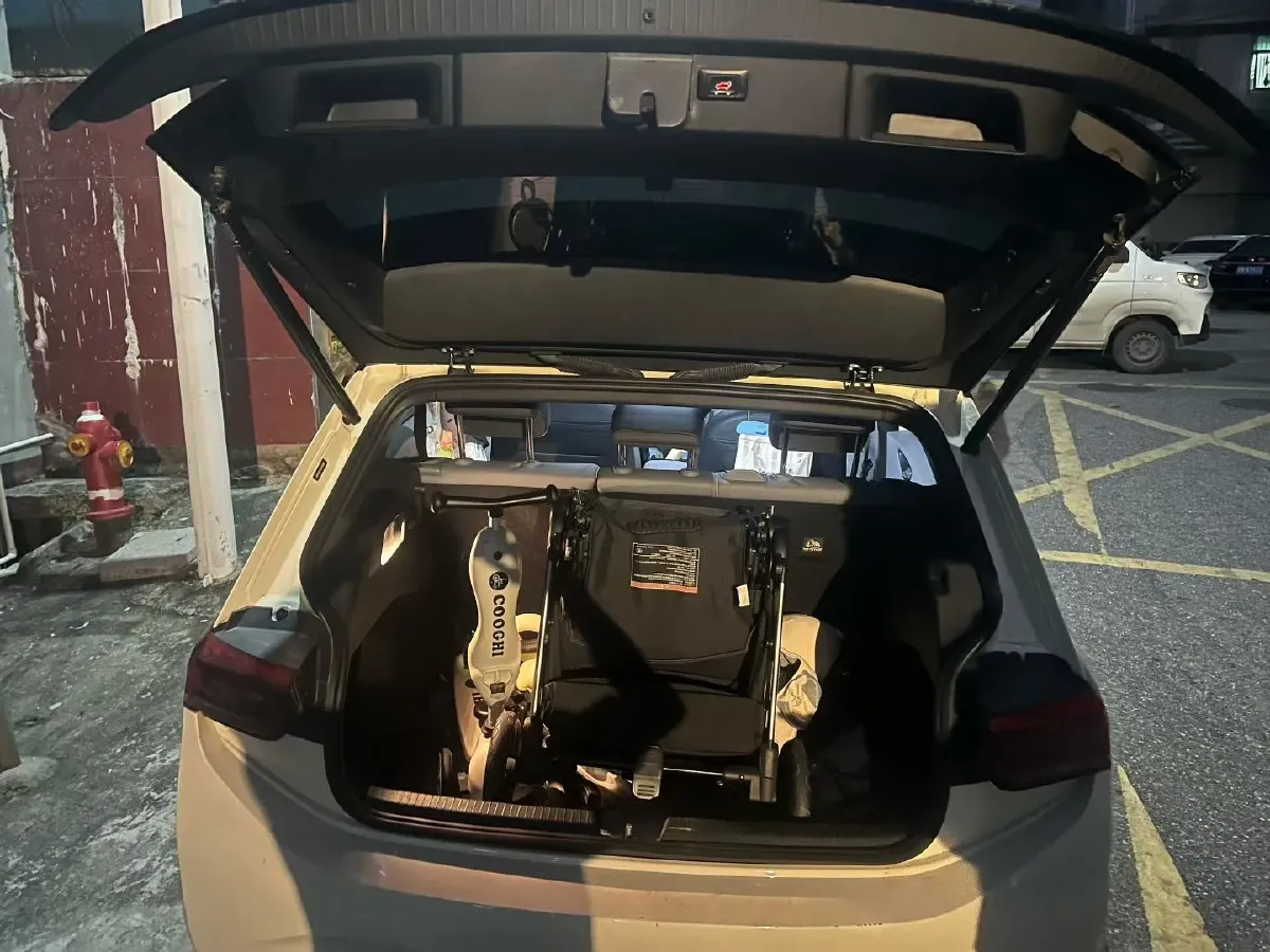 2025 Volkswagen ID.3 BEV 53.6KWH,autocango,china used car exporter,china ev exporter,chinese used car exporter,chinese used ev exporter