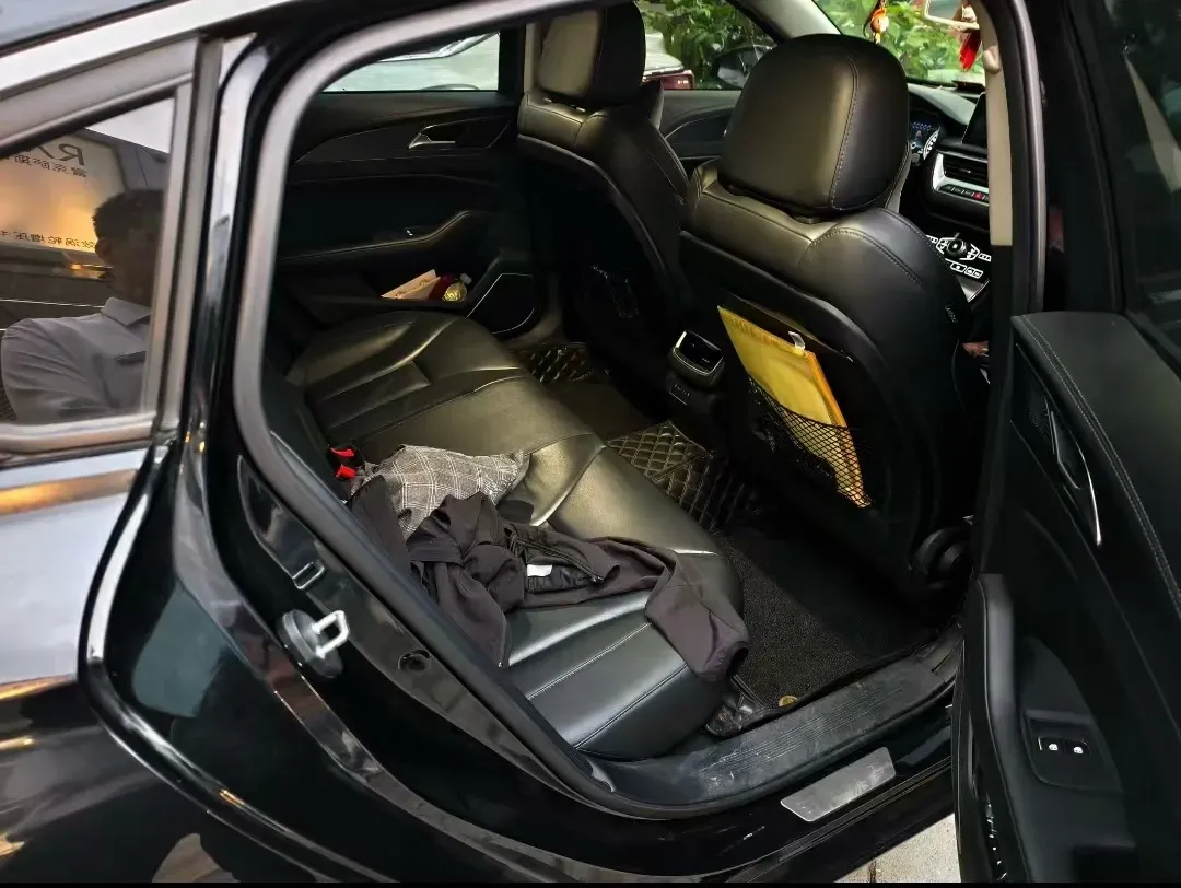 2020 HongQi H5 1.8T 197HP L4 6AT,autocango,china used car exporter,china ev exporter,chinese used car exporter,chinese used ev exporter