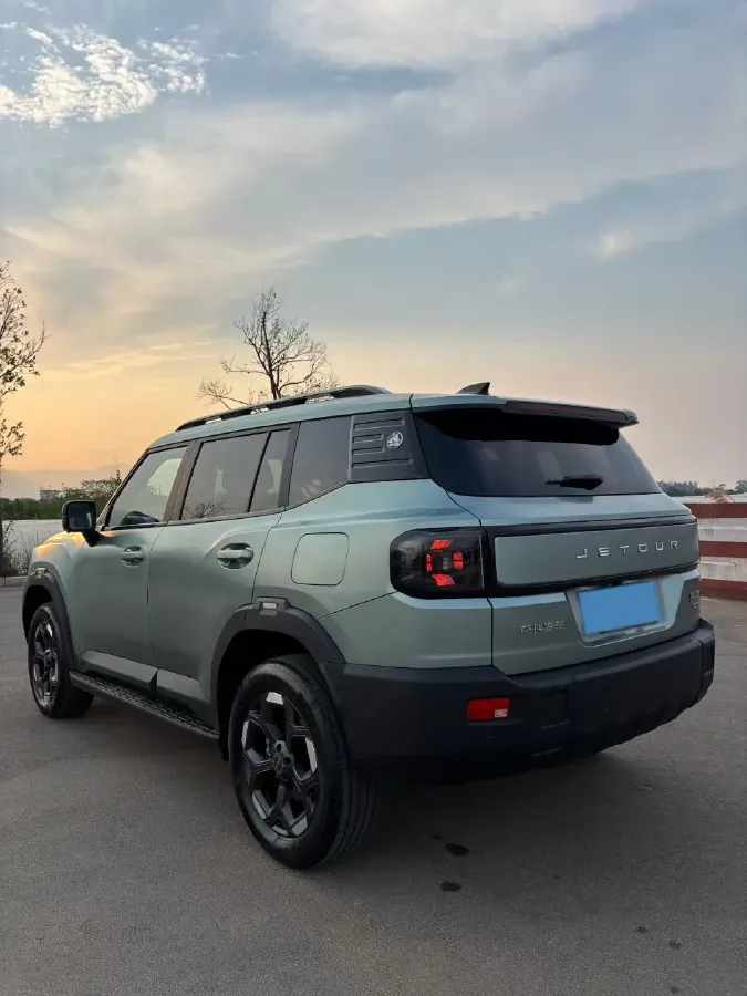 2025 Jetour Traveller 2.0T 254HP L4 7DCT,autocango,china used car exporter,china ev exporter,chinese used car exporter,chinese used ev exporter