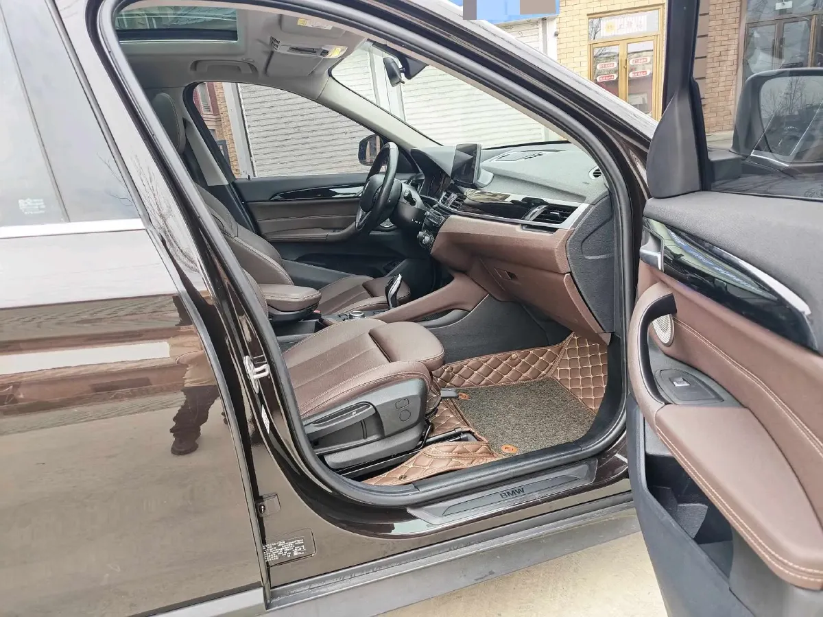 2021 BMW X1 1.5T 140HP L3 7DCT,autocango,china used car exporter,china ev exporter,chinese used car exporter,chinese used ev exporter