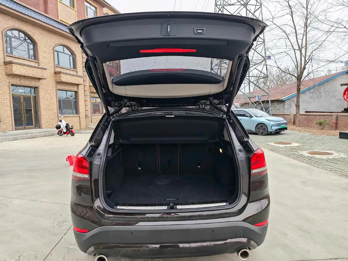 2021 BMW X1 1.5T 140HP L3 7DCT,autocango,china used car exporter,china ev exporter,chinese used car exporter,chinese used ev exporter