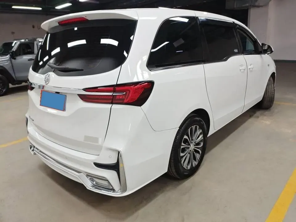 2022 Buick GL8 2.0T 237HP L4 9AT,autocango,china used car exporter,china ev exporter,chinese used car exporter,chinese used ev exporter