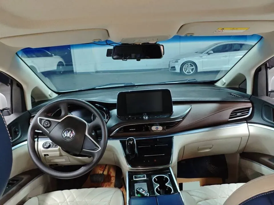 2022 Buick GL8 2.0T 237HP L4 9AT,autocango,china used car exporter,china ev exporter,chinese used car exporter,chinese used ev exporter