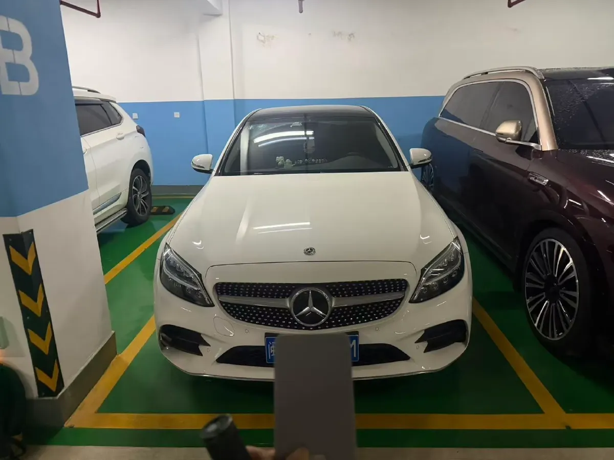 2021 Mercedes-Benz C Class 1.5T 156HP L4 9AT,autocango,china used car exporter,china ev exporter,chinese used car exporter,chinese used ev exporter