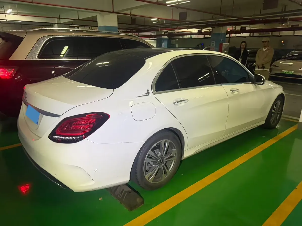 2021 Mercedes-Benz C Class 1.5T 156HP L4 9AT,autocango,china used car exporter,china ev exporter,chinese used car exporter,chinese used ev exporter