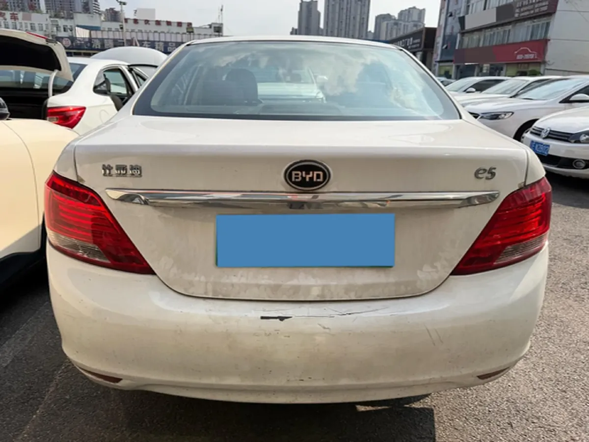 2018 BYD e5 BEV 60.48KWH,autocango,china used car exporter,china ev exporter,chinese used car exporter,chinese used ev exporter
