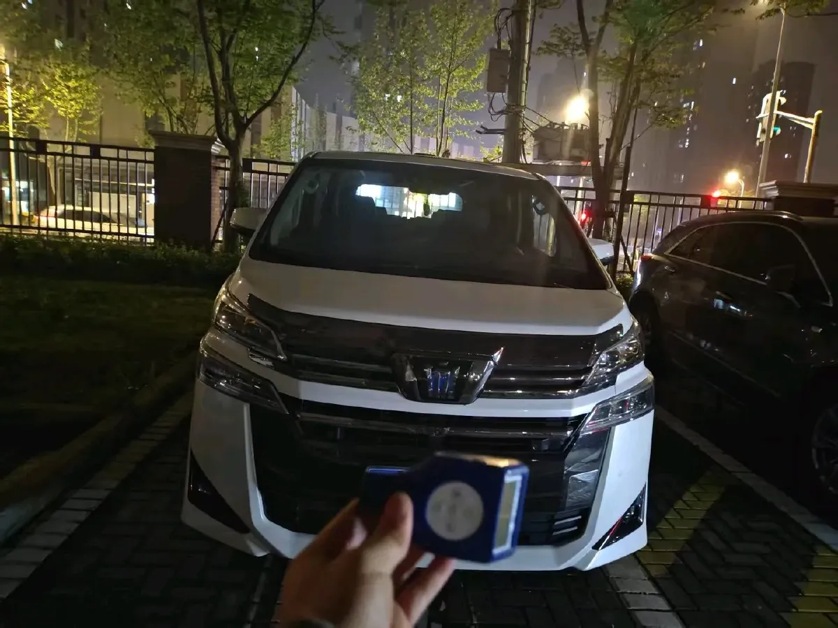 2023 Toyota Vellfire 2.5L 117HP L4 E-CVT Hybrid,autocango,china used car exporter,china ev exporter,chinese used car exporter,chinese used ev exporter