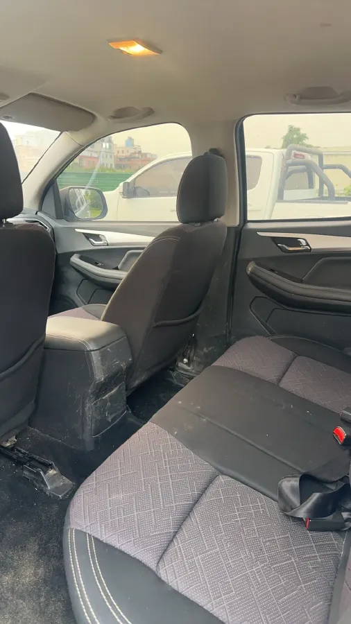 2020 Isuzu RE-MAX Jim 2.8T 120HP L4 5MT,autocango,china used car exporter,china ev exporter,chinese used car exporter,chinese used ev exporter