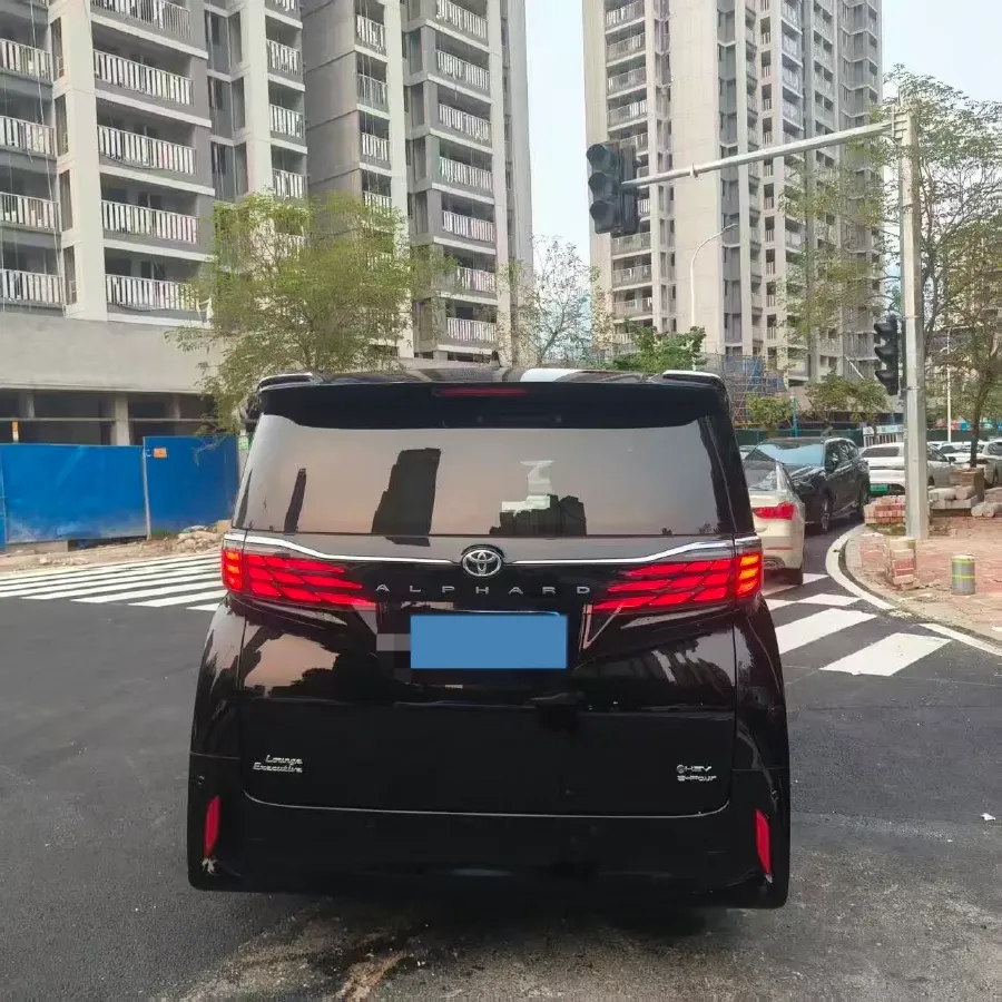 2024 Toyota Alphard 2.5L 190HP L4 E-CVT Hybrid,autocango,china used car exporter,china ev exporter,chinese used car exporter,chinese used ev exporter