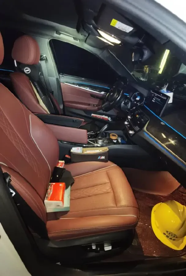 2021 BMW 5 Series 2.0T 184HP L4 8AT PHEV 17.7KWH,autocango,china used car exporter,china ev exporter,chinese used car exporter,chinese used ev exporter