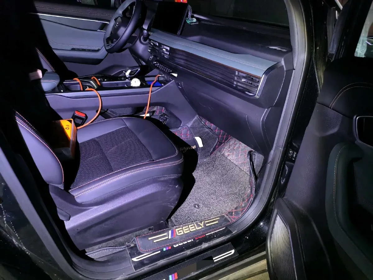 2023 Geely Okavango L 2.0T 218HP L4 7DCT,autocango,china used car exporter,china ev exporter,chinese used car exporter,chinese used ev exporter