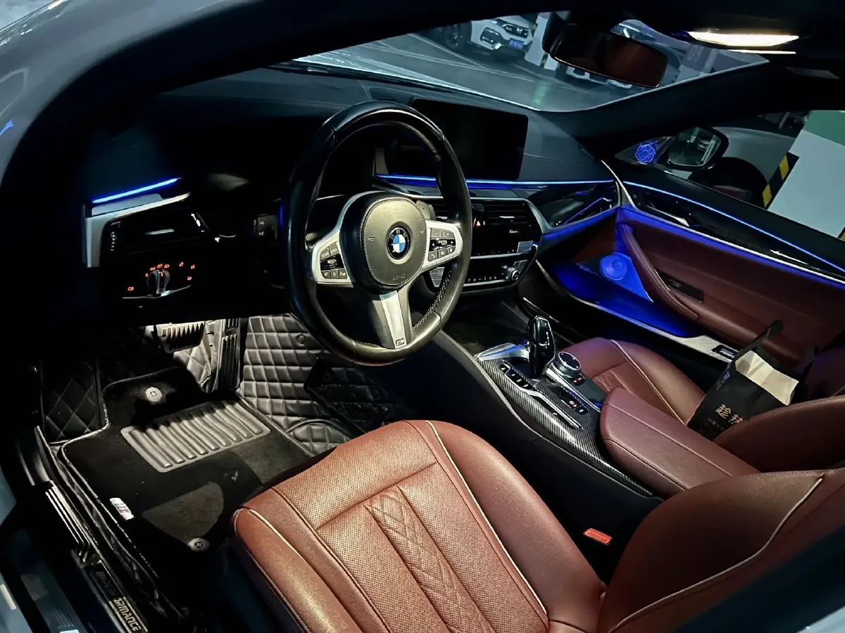 2021 BMW 5 Series 2.0T 252HP L4 8AT,autocango,china used car exporter,china ev exporter,chinese used car exporter,chinese used ev exporter