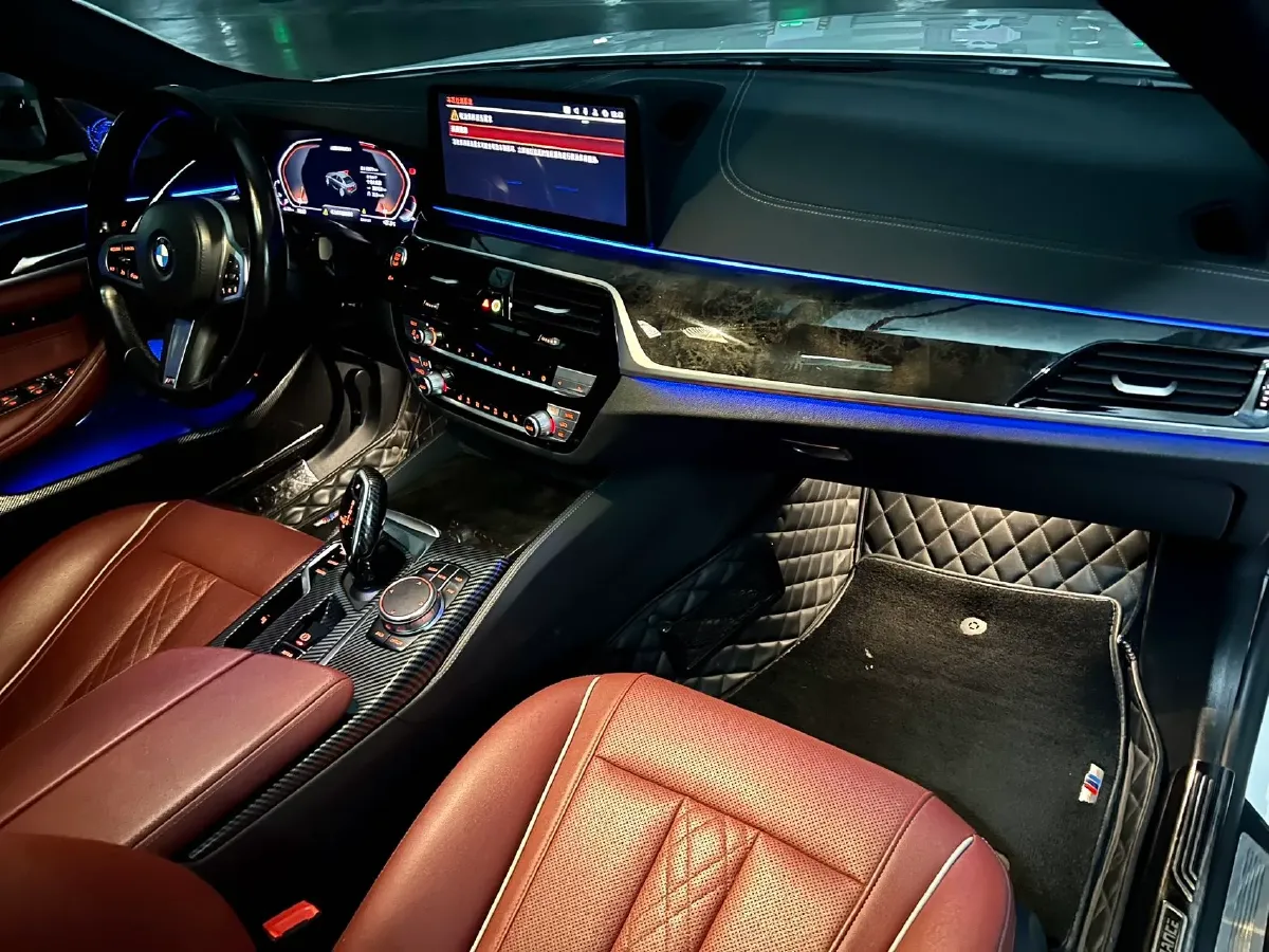 2021 BMW 5 Series 2.0T 252HP L4 8AT,autocango,china used car exporter,china ev exporter,chinese used car exporter,chinese used ev exporter