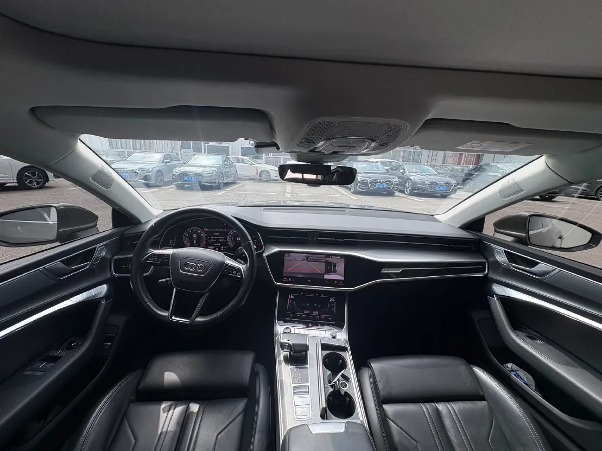 2023 Audi A7 2.0T 265HP L4 7DCT,autocango,china used car exporter,china ev exporter,chinese used car exporter,chinese used ev exporter