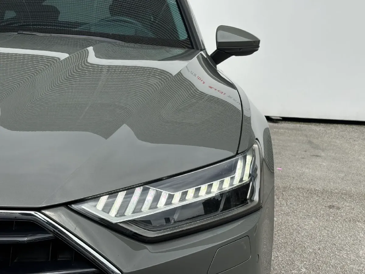 2023 Audi A7 2.0T 265HP L4 7DCT,autocango,china used car exporter,china ev exporter,chinese used car exporter,chinese used ev exporter