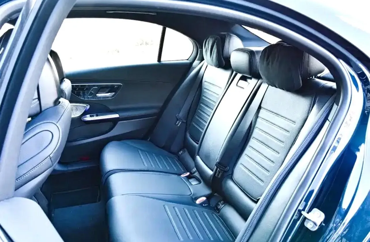 2023 Mercedes-Benz C Class 1.5T 204HP L4 9AT,autocango,china used car exporter,china ev exporter,chinese used car exporter,chinese used ev exporter