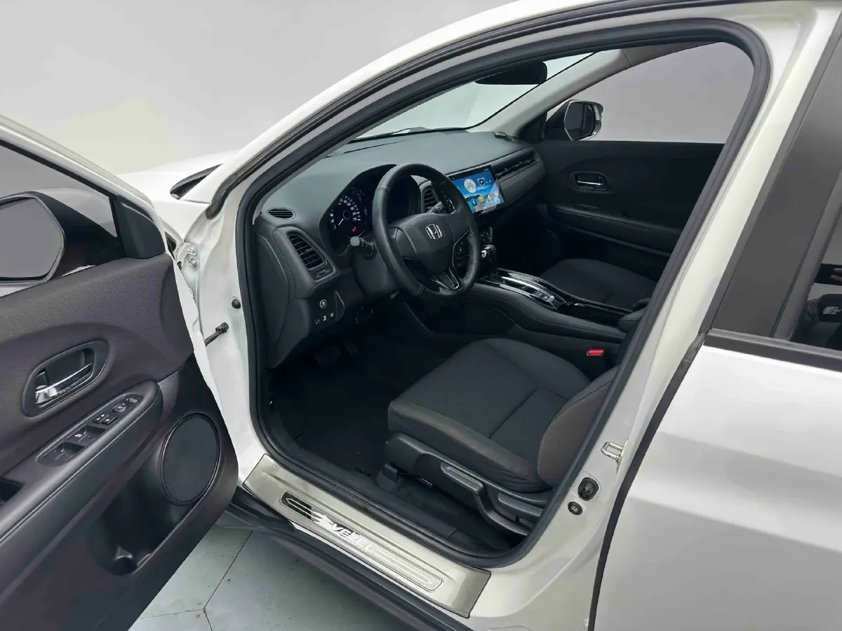 2022 Honda Vezel 1.5L 131HP L4 CVT,autocango,china used car exporter,china ev exporter,chinese used car exporter,chinese used ev exporter