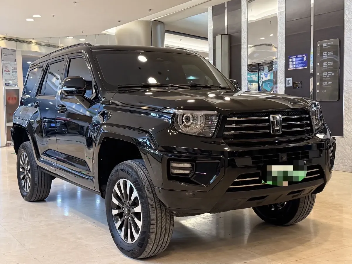 2024 Tank 700 3.0T 360HP V6 9AT PHEV 37.1KWH,autocango,china used car exporter,china ev exporter,chinese used car exporter,chinese used ev exporter
