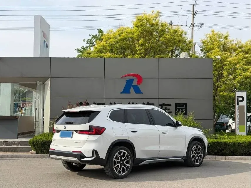 2024 BMW X1 2.0T 204HP L4 7DCT,autocango,china used car exporter,china ev exporter,chinese used car exporter,chinese used ev exporter
