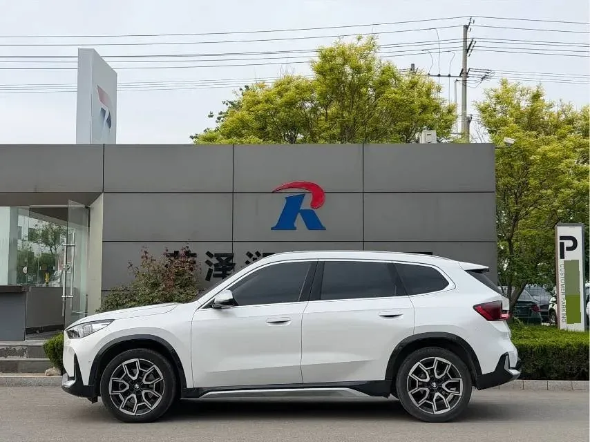 2024 BMW X1 2.0T 204HP L4 7DCT,autocango,china used car exporter,china ev exporter,chinese used car exporter,chinese used ev exporter