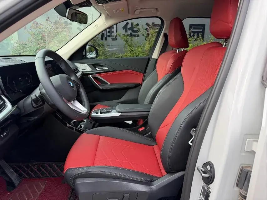 2024 BMW X1 2.0T 204HP L4 7DCT,autocango,china used car exporter,china ev exporter,chinese used car exporter,chinese used ev exporter