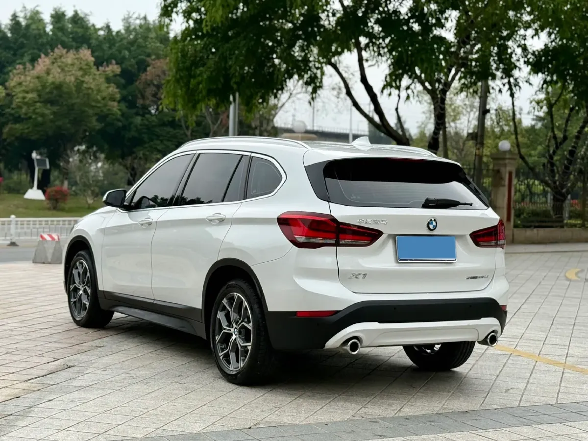 2022 BMW X1 2.0T 192HP L4 7DCT,autocango,china used car exporter,china ev exporter,chinese used car exporter,chinese used ev exporter