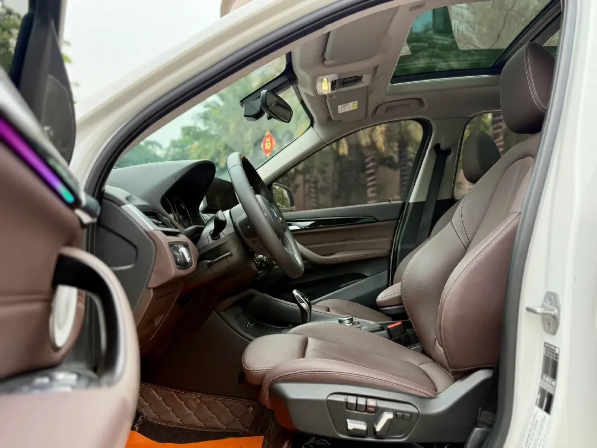 2022 BMW X1 2.0T 192HP L4 7DCT,autocango,china used car exporter,china ev exporter,chinese used car exporter,chinese used ev exporter