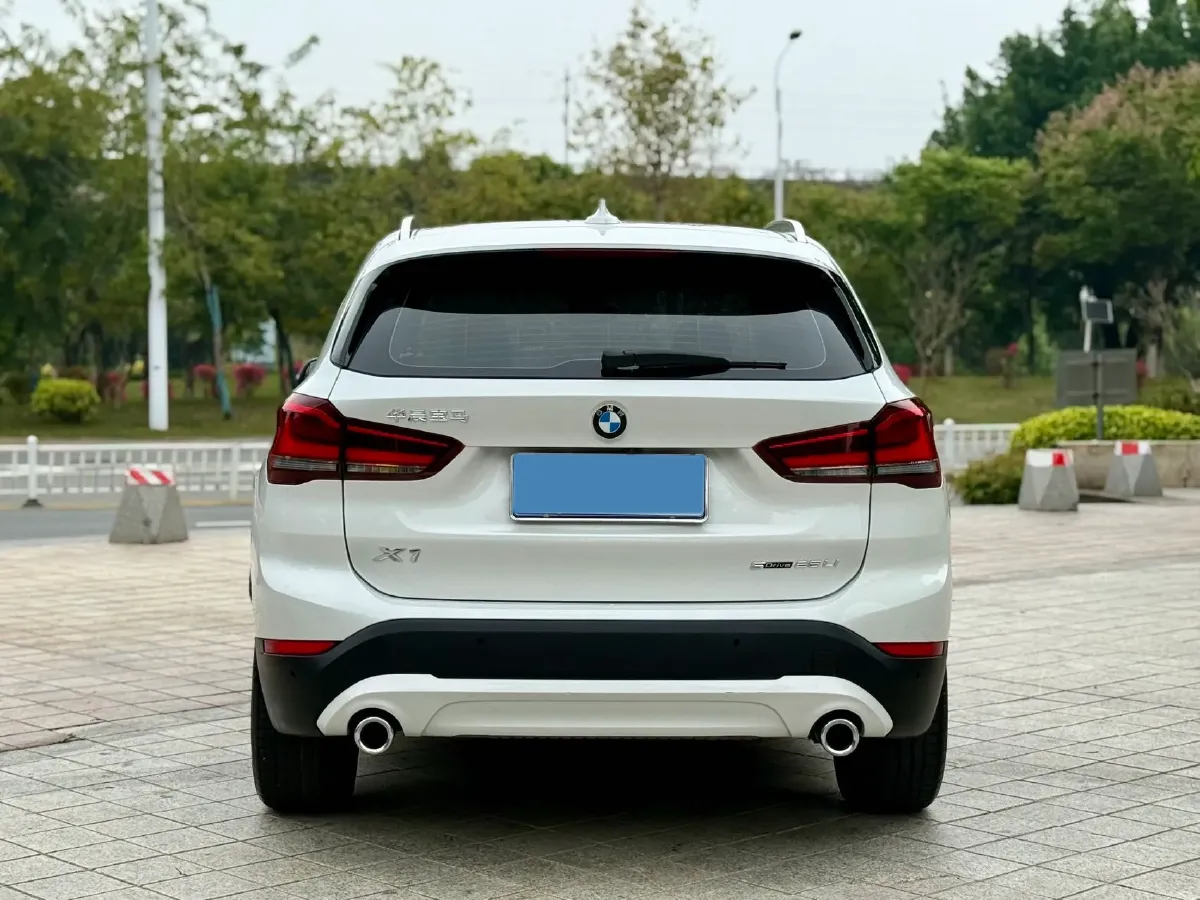 2022 BMW X1 2.0T 192HP L4 7DCT,autocango,china used car exporter,china ev exporter,chinese used car exporter,chinese used ev exporter