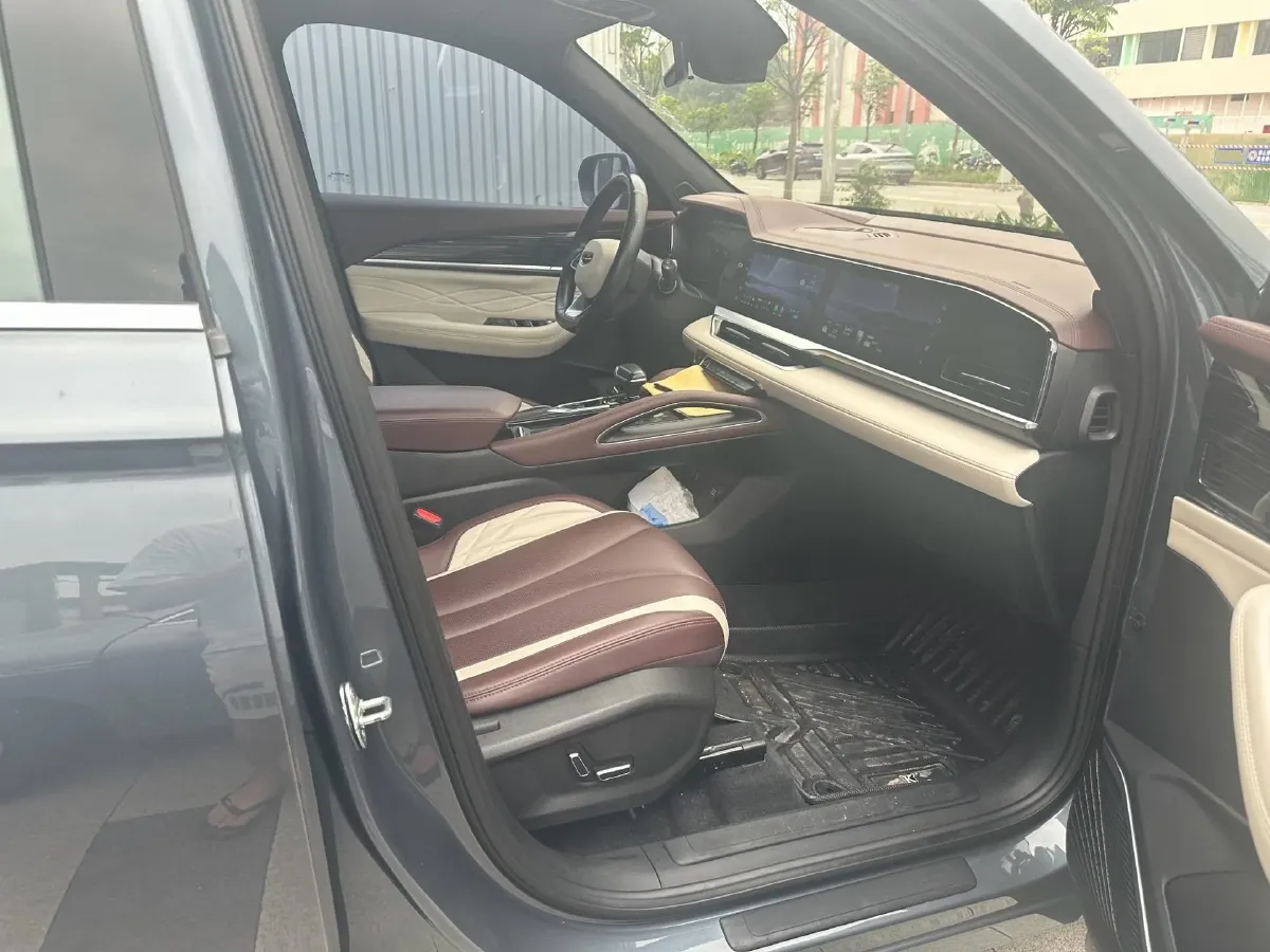 2021 Geely Monjaro 2.0T 218HP L4 7DCT,autocango,china used car exporter,china ev exporter,chinese used car exporter,chinese used ev exporter