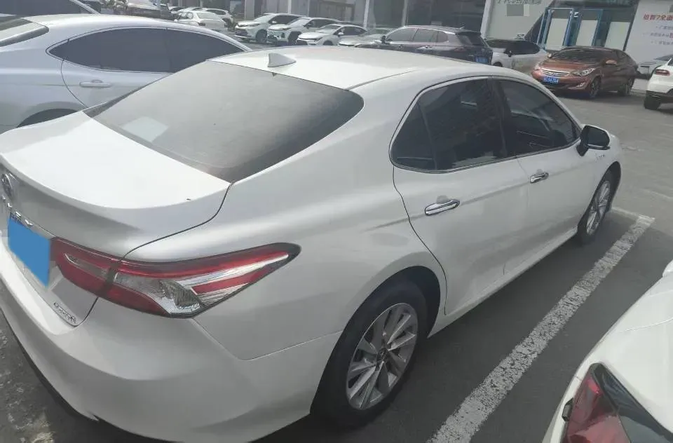 2021 Toyota Camry 2.5L 178HP L4 E-CVT Hybrid,autocango,china used car exporter,china ev exporter,chinese used car exporter,chinese used ev exporter
