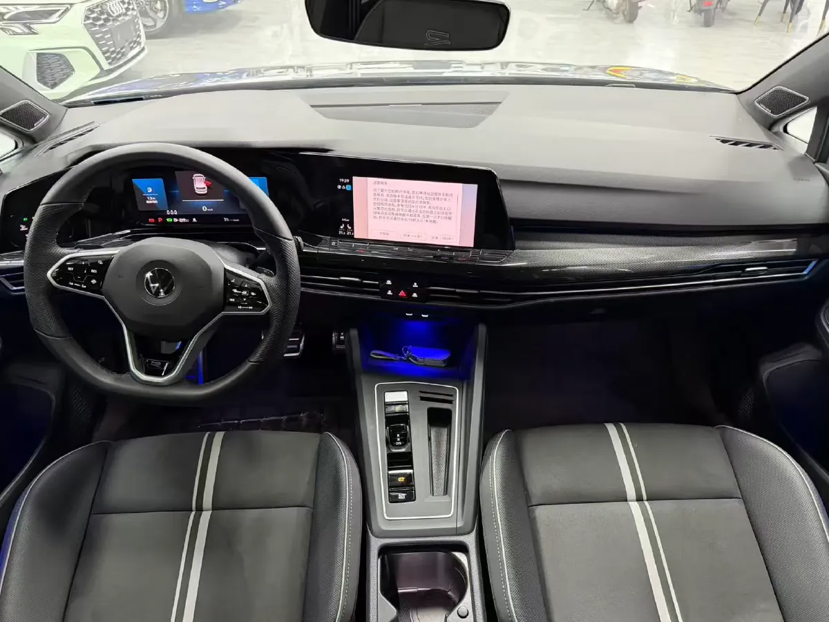 2023 Volkswagen Golf 1.4T 150HP L4 7DCT,autocango,china used car exporter,china ev exporter,chinese used car exporter,chinese used ev exporter