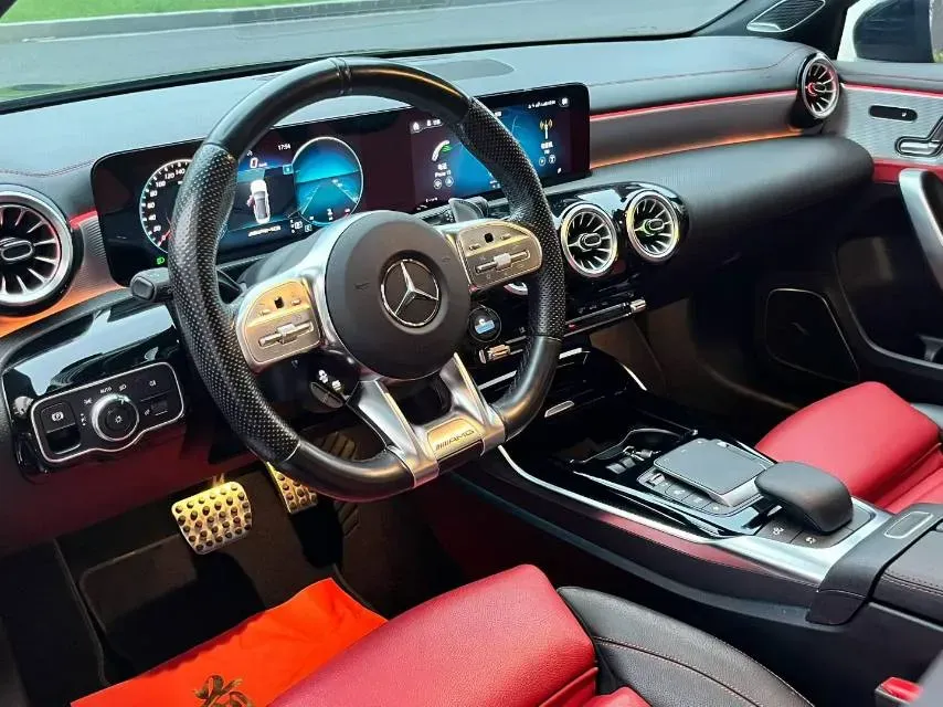 2022 Mercedes-Benz A AMG 2.0T 306HP L4 7DCT,autocango,china used car exporter,china ev exporter,chinese used car exporter,chinese used ev exporter
