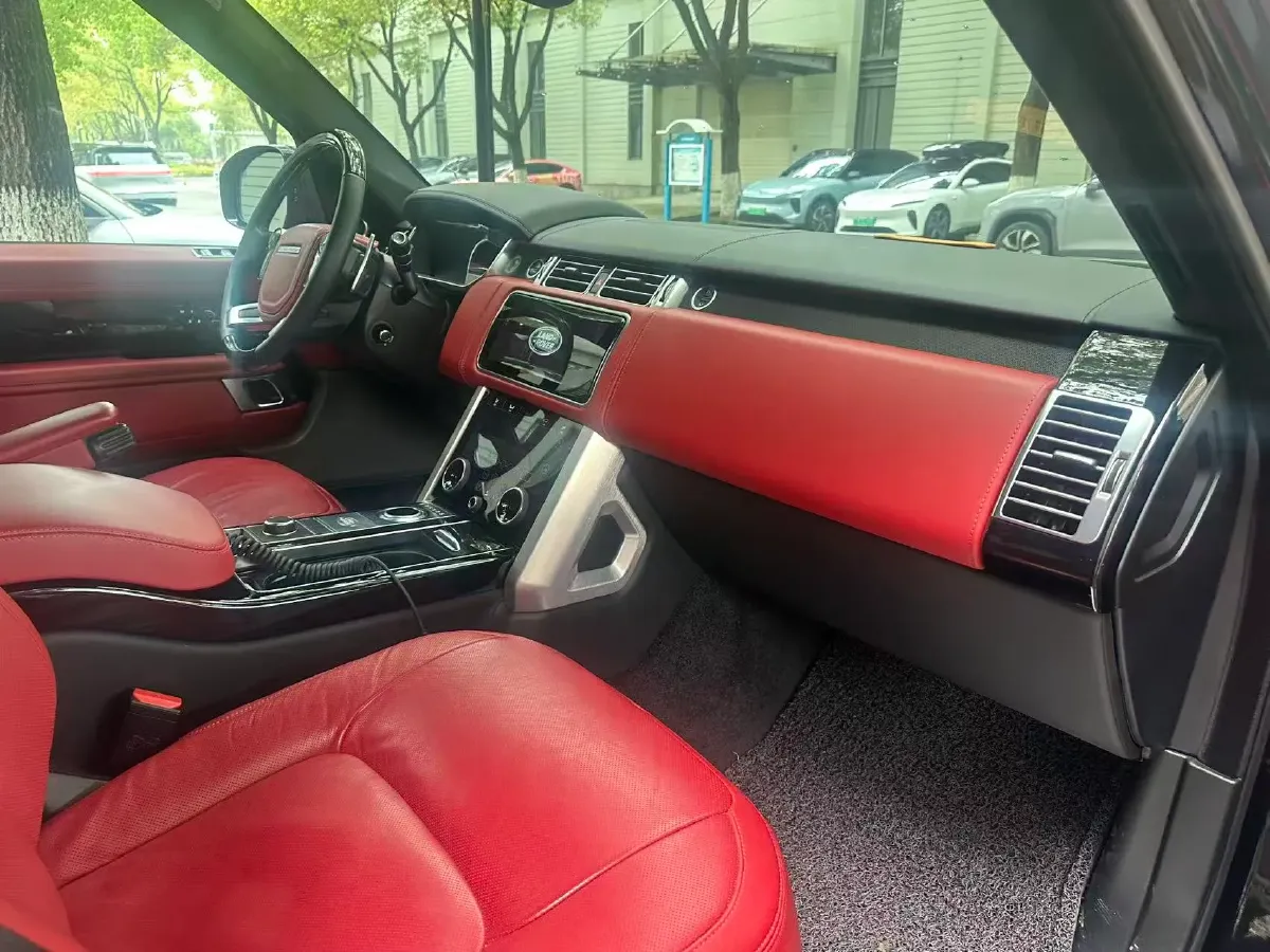 2021 Land Rover Range Rover 3.0T 400HP L6 8AT,autocango,china used car exporter,china ev exporter,chinese used car exporter,chinese used ev exporter