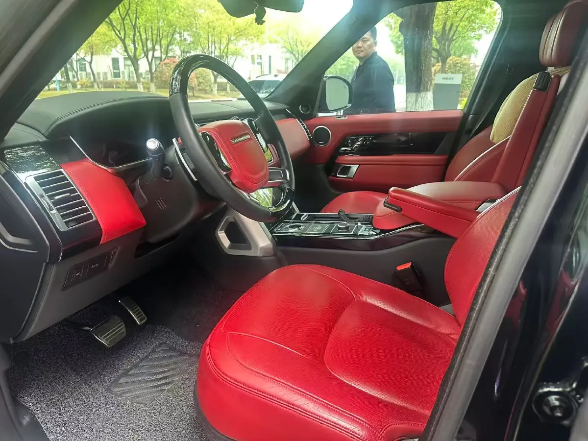 2021 Land Rover Range Rover 3.0T 400HP L6 8AT,autocango,china used car exporter,china ev exporter,chinese used car exporter,chinese used ev exporter