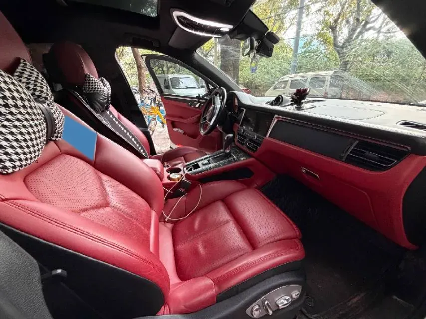 2020 Porsche Macan 2.0T 252HP L4 7DCT,autocango,china used car exporter,china ev exporter,chinese used car exporter,chinese used ev exporter