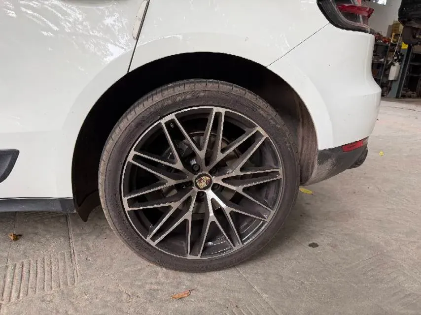 2020 Porsche Macan 2.0T 252HP L4 7DCT,autocango,china used car exporter,china ev exporter,chinese used car exporter,chinese used ev exporter