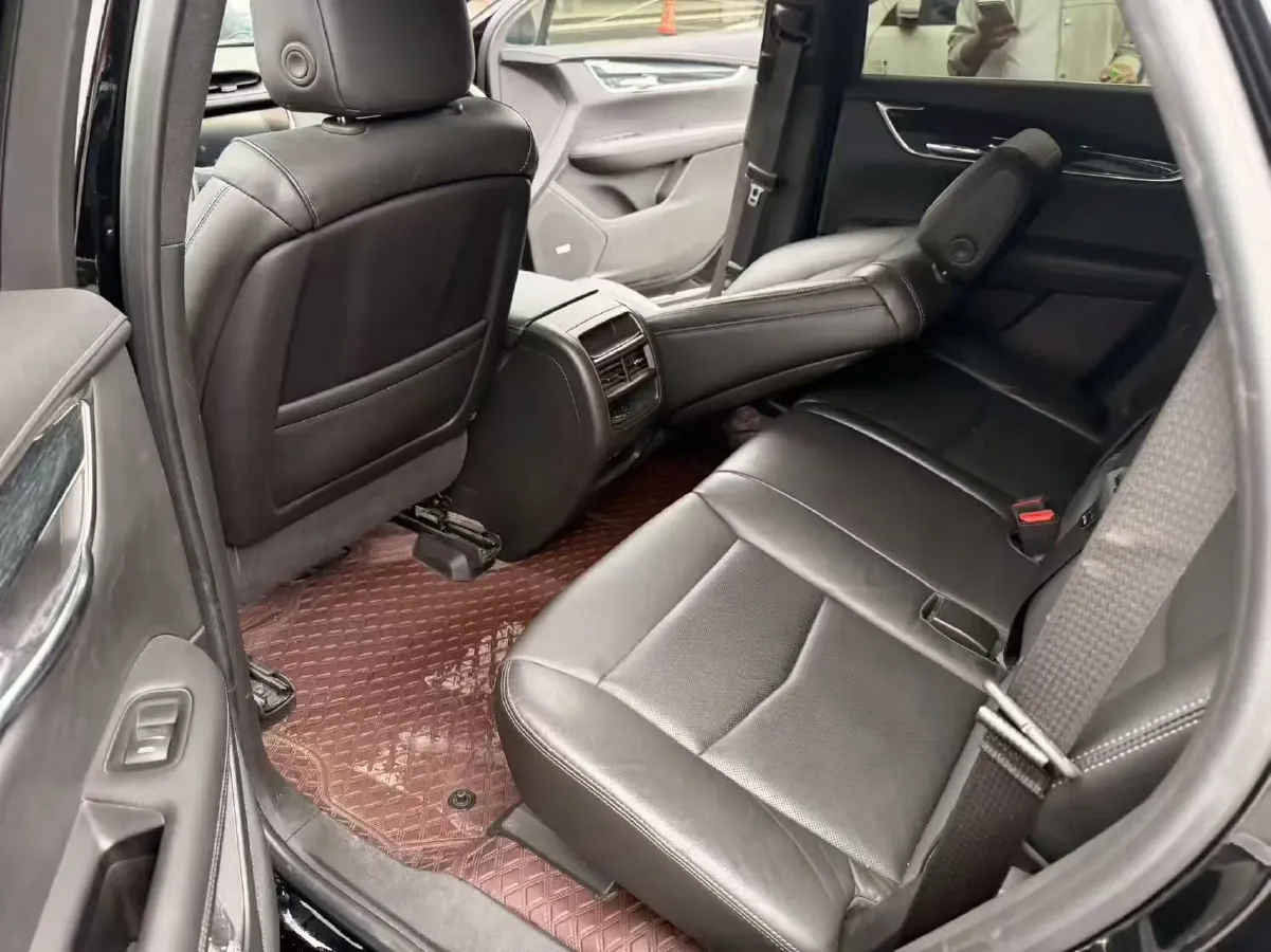 2020 Cadillac XT5 2.0T 241HP L4 9AT,autocango,china used car exporter,china ev exporter,chinese used car exporter,chinese used ev exporter