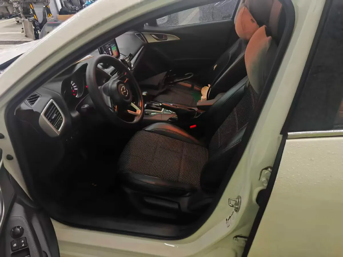 2017 Mazda 3 Axela 1.5L 117HP L4 6AT,autocango,china used car exporter,china ev exporter,chinese used car exporter,chinese used ev exporter