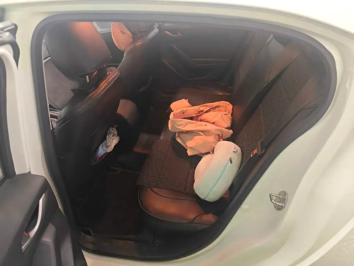 2017 Mazda 3 Axela 1.5L 117HP L4 6AT,autocango,china used car exporter,china ev exporter,chinese used car exporter,chinese used ev exporter